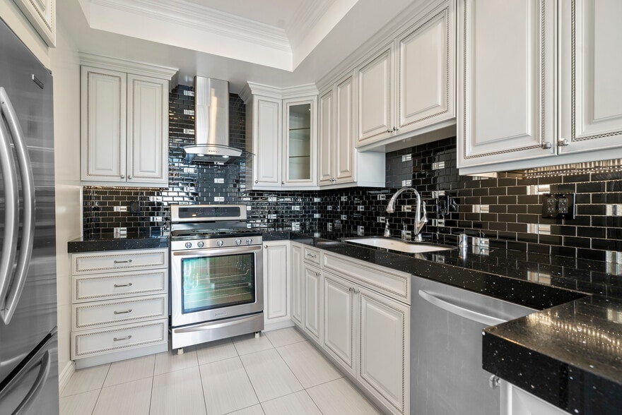 Stanless Steel Appliances - 1734 N Verdugo Rd