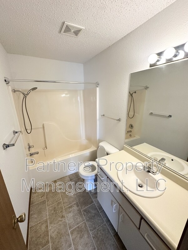 Building Photo - 1661 N Dawn Dr