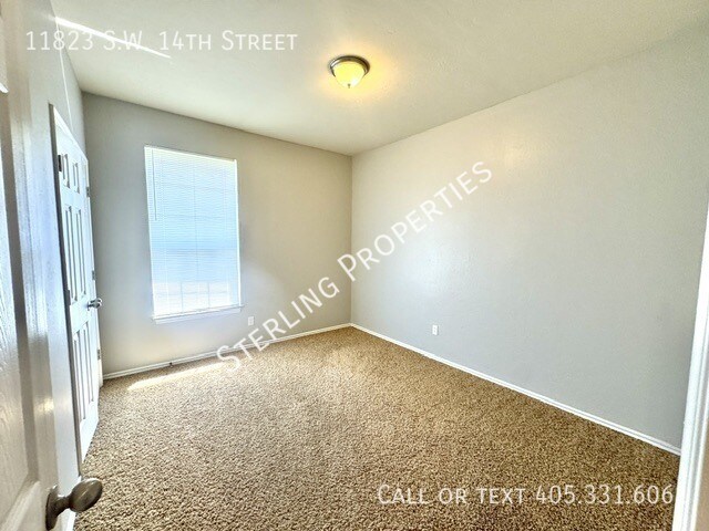 Building Photo - 11823 SW 14th St