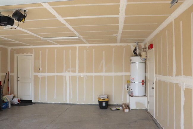 Building Photo - 1884 Clover Drive