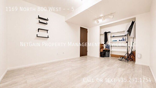 Building Photo - 1169 N 800 W St