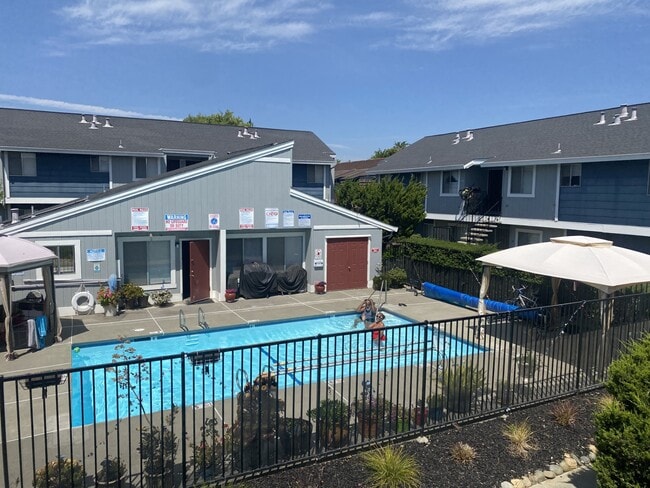 Building Photo - Aspen Village