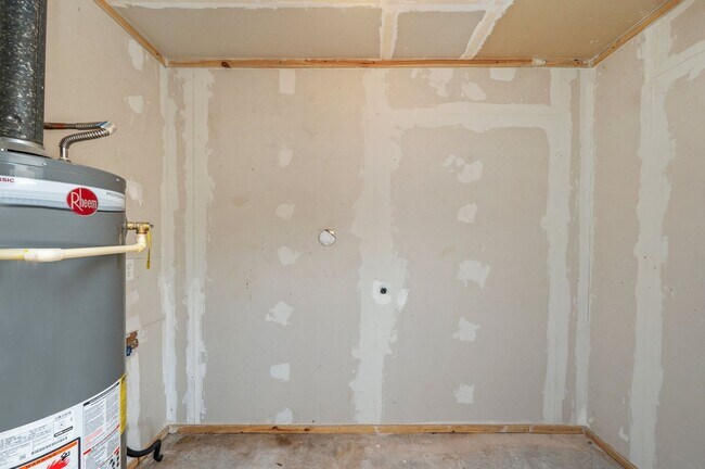 Building Photo - Updated 3 Bedroom in Great Location!