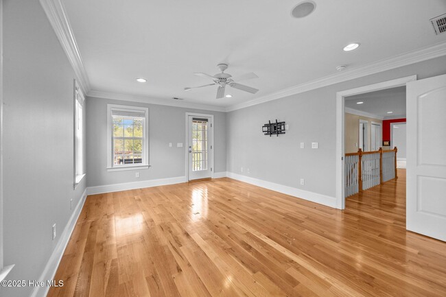 Building Photo - 109 Dunlin Ct