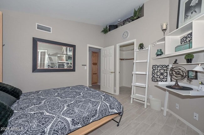 Building Photo - 19405 N 83rd Dr