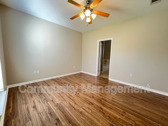 Building Photo - 40357 Creekway Cove Ct