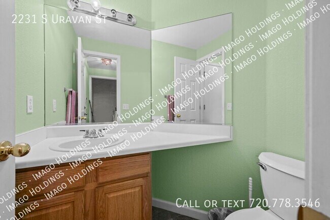 Building Photo - 2231 S Uravan St