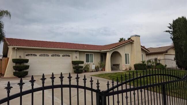 Building Photo - 27141 San Bruno Ave