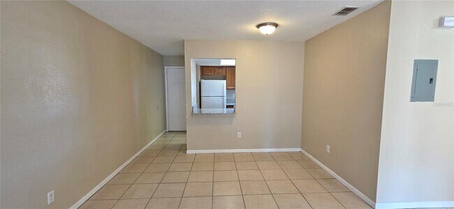 Building Photo - 9515 Fieldview Cir