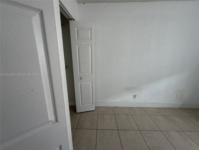 Building Photo - 3760 NW 115th Way