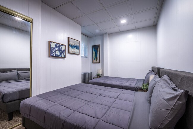 Building Photo - 519 N Euclid Ave