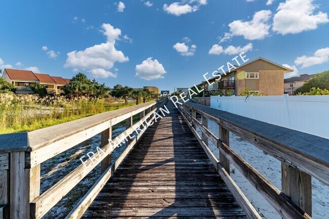 Building Photo - 228 Amberjack Dr