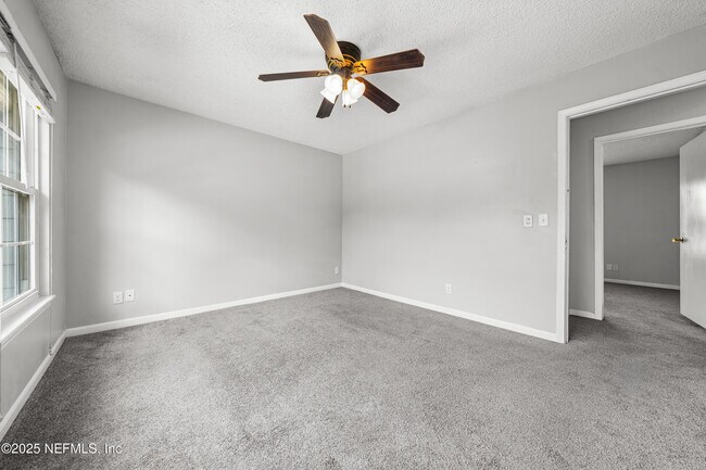 Building Photo - 303 Kettering Terrace