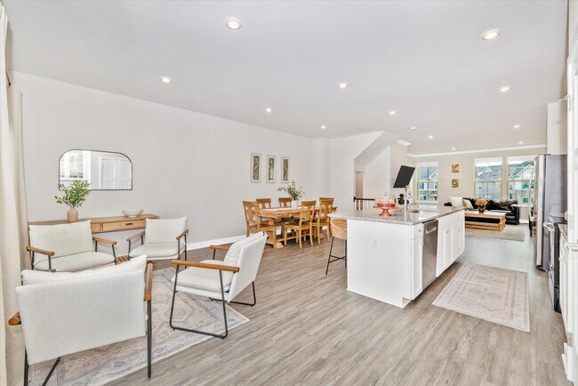 Building Photo - 5824 Pecking Stone St