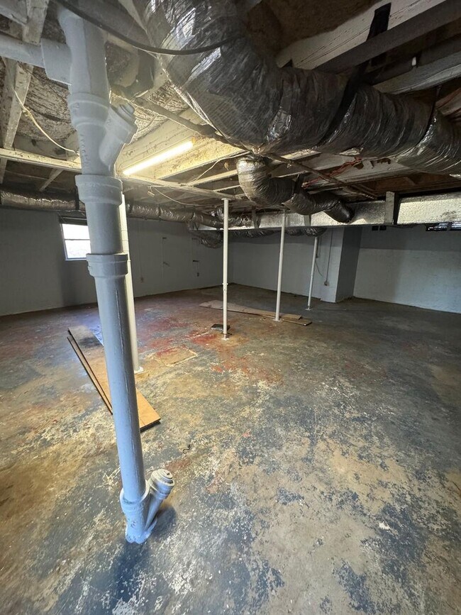 Building Photo - Newly Renovated Home in Florence!!