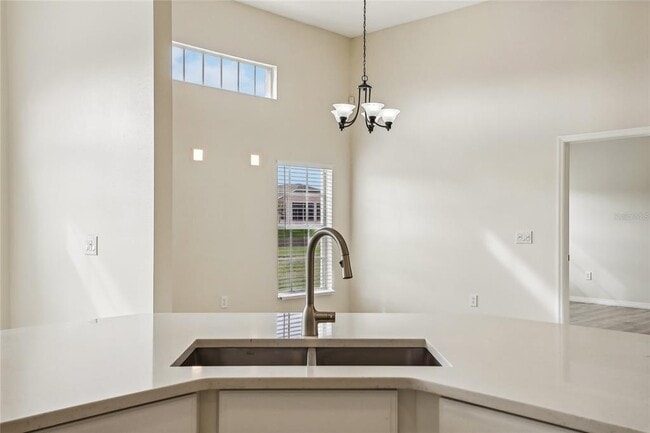 Building Photo - 235 Royal Palm Dr