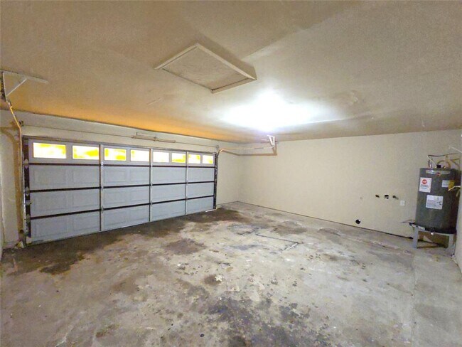 Building Photo - 4718 Reynaldo Dr