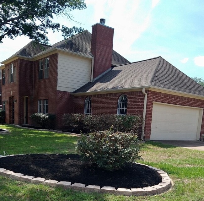 Building Photo - 7211 N Hearthstone Green Dr