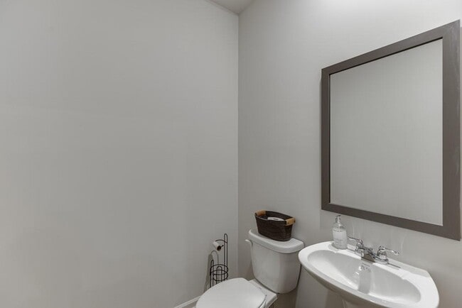 Building Photo - 6659 Corryton St