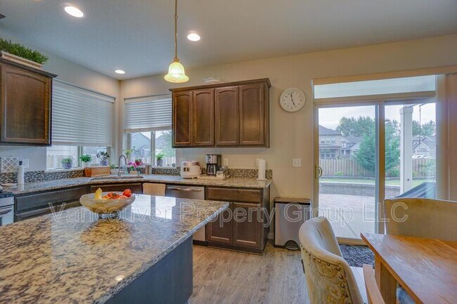 Building Photo - 14303 NE 107th St