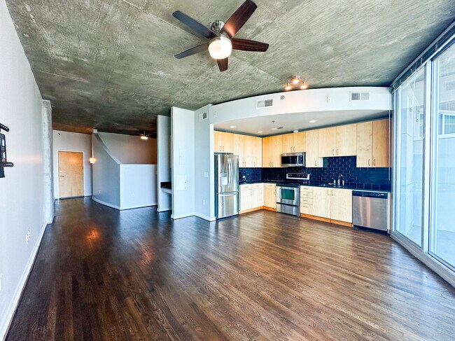 Primary Photo - 361 17th St NW