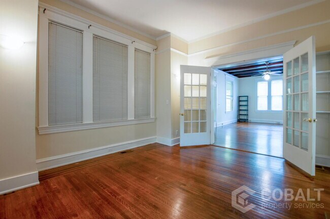 Building Photo - 867 Rosedale Rd NE