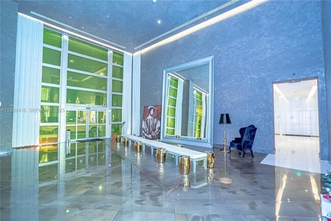 Building Photo - 495 Brickell Ave