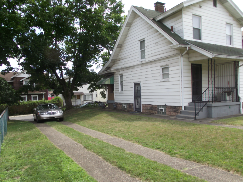Building Photo - 241 Boden Ave