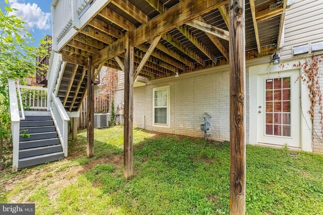 Building Photo - 132 Executive Cir