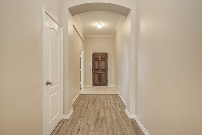 Building Photo - 17231 Hollow Sands Ct