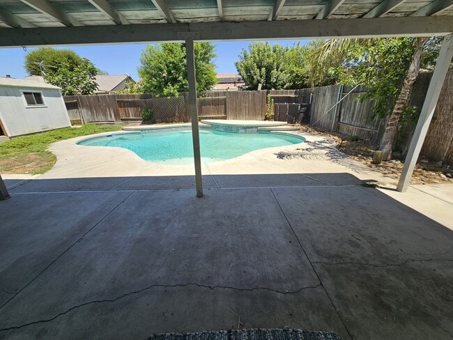 Building Photo - 5400 Sugar Pine Dr