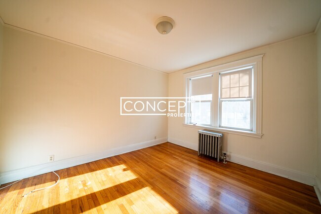 Building Photo - 56 Selkirk Rd