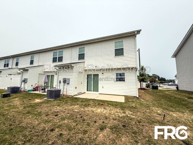 Building Photo - 4109 Laurel Rdg Dr