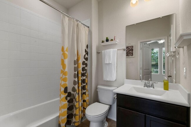Building Photo - 14011 Wolftrap Ln