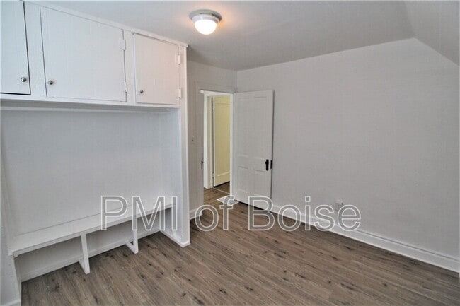 Building Photo - 317 E Bannock St