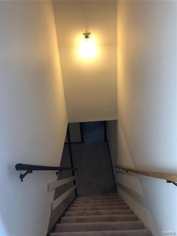 Building Photo - 25 Brookshire Dr