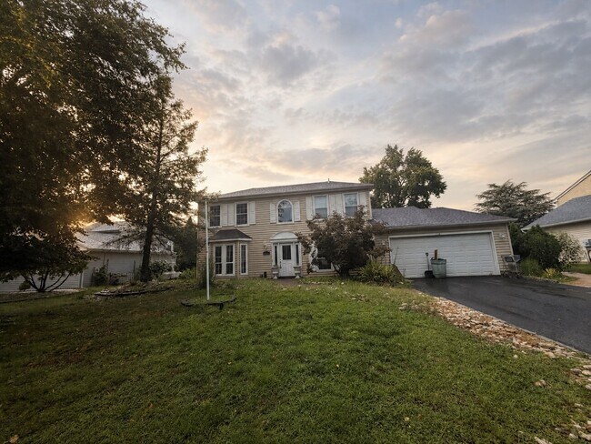Building Photo - 4-Bedroom Home in Howell