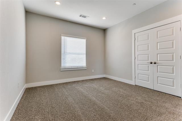 Building Photo - 3021 Mayeda Cir