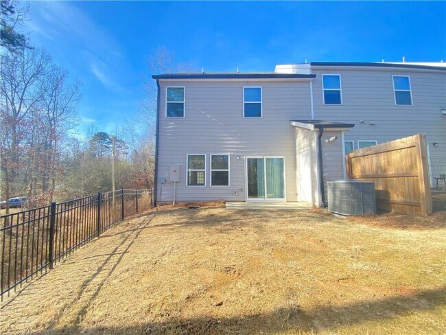 Building Photo - 151 Cedar Ln