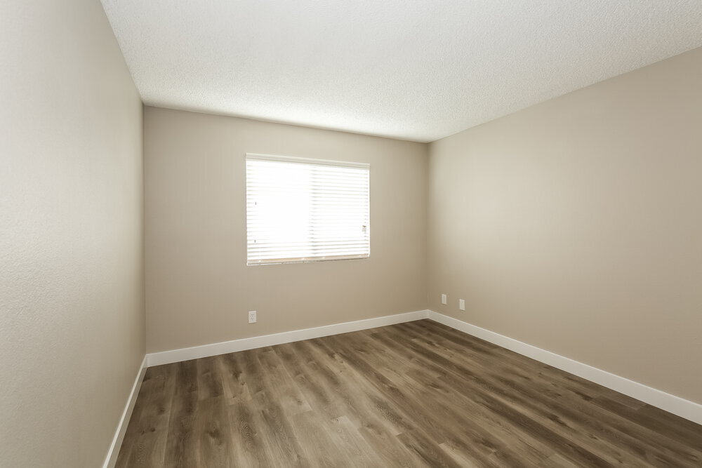 Building Photo - 2010 Waverly Cir