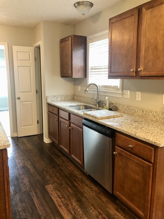 Building Photo - 1504 Richborough Ct