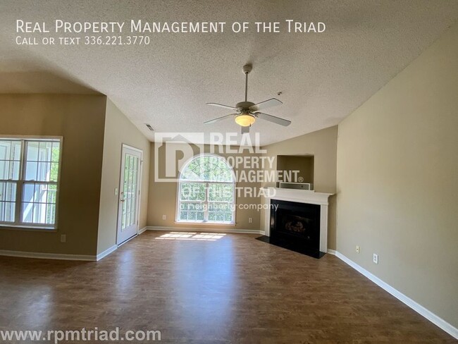 Building Photo - *Move In Special* Deacon Ridge Gated Commu...