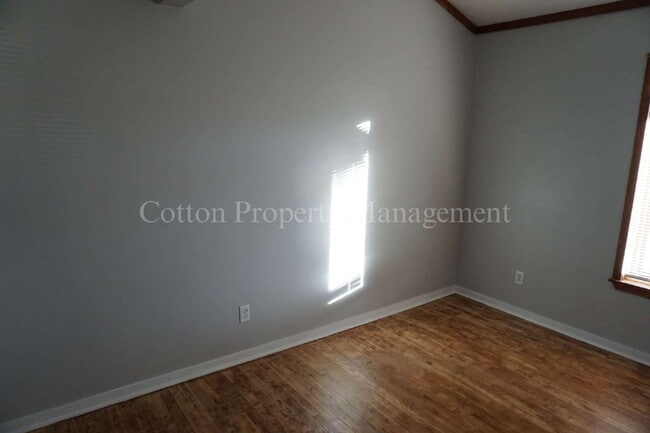 Building Photo - 229 St Luke Ct