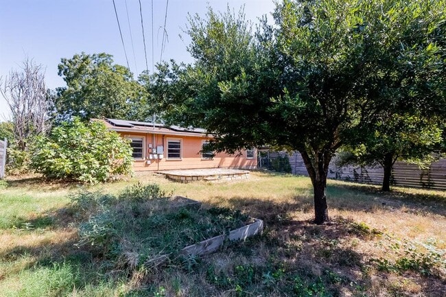 Building Photo - 501 Krebs Ln