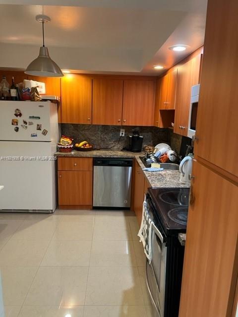 Building Photo - 1833 S Ocean Dr