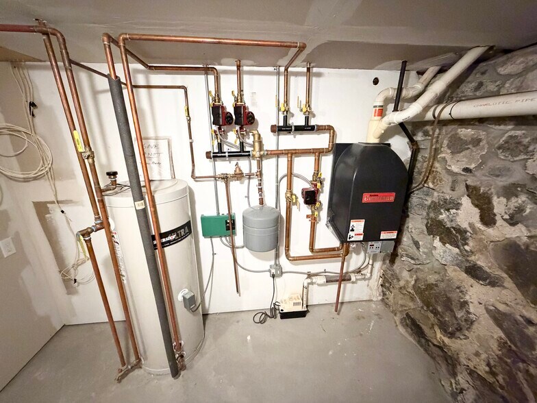 Building Photo - 28 Olney St