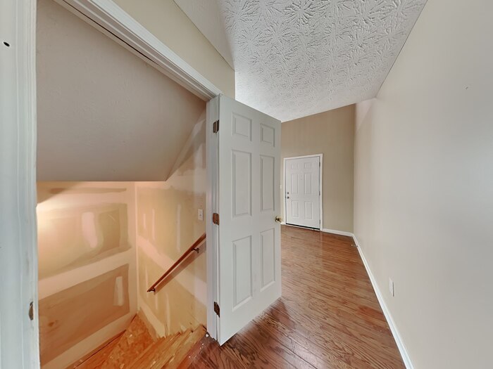 Building Photo - 5440 Wexford Pass