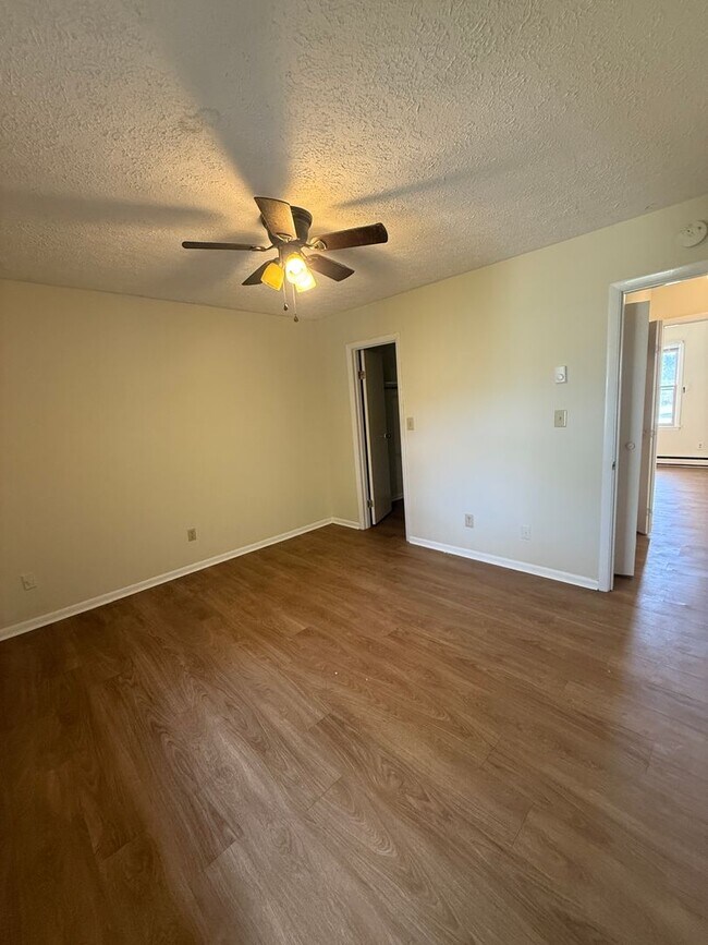 Building Photo - power260