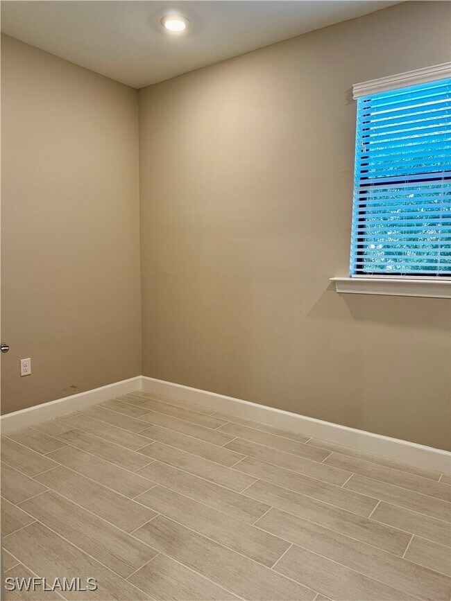 Building Photo - 5722 Legendary Ln