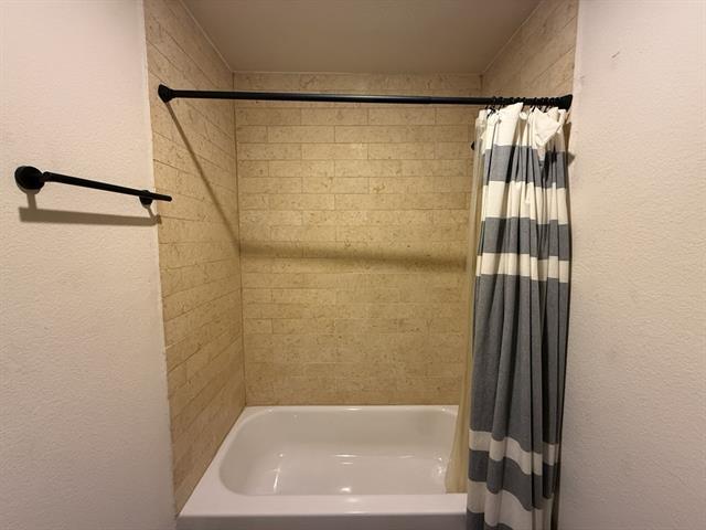 Building Photo - 1323 St Joseph St